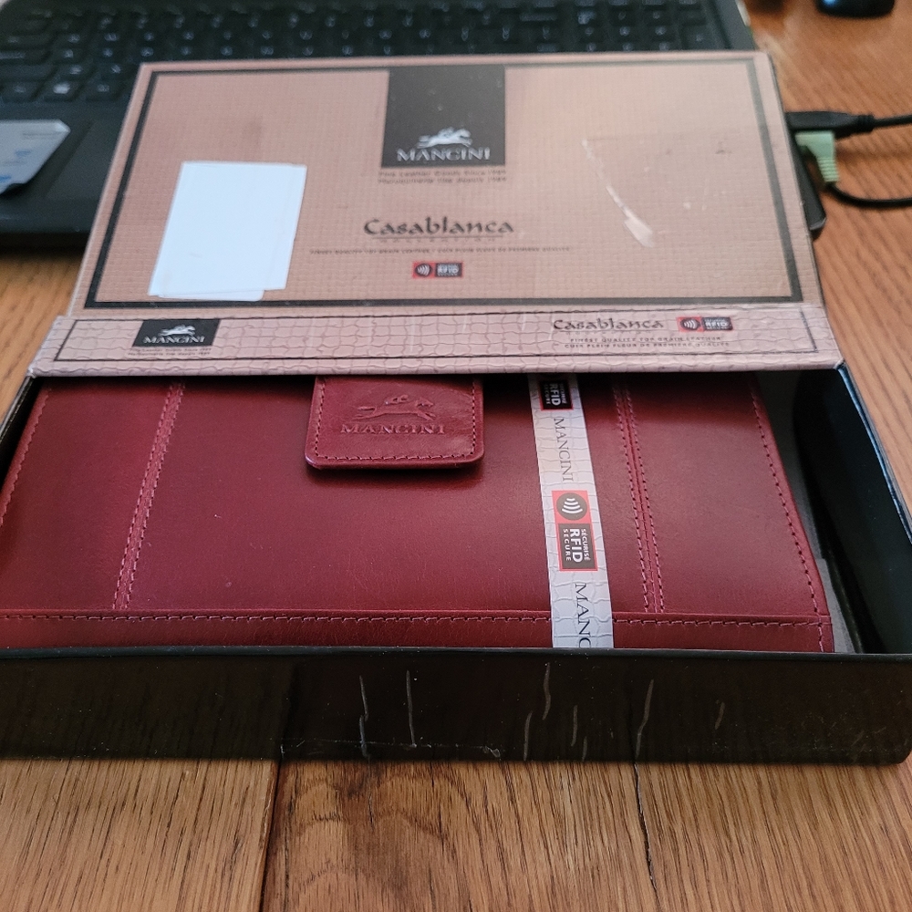 Ladies Leather Wallet